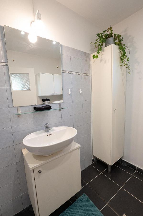 Sunny Yard Apartments Poros Town Екстериор снимка